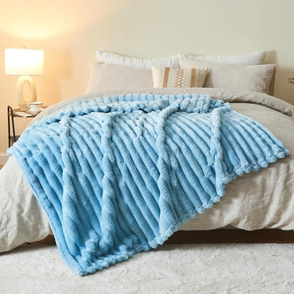 NEWCOSPLAY Fleece Ribbed Cozy Throw Blanket - Image 9