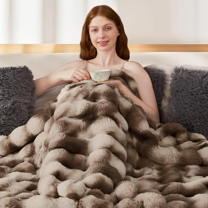 Luxury 1000GSM Rabbit Faux Fur Blanket, Super Heavy Warm Cozy Brown Blankets - Image 6