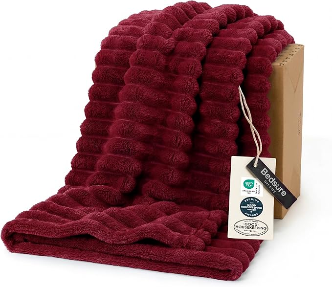 Bedsure Soft Twin Blanket for Bed Decor Gifts Deep Red 60"x80" | Birthday Gifts by Unknown