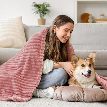 BEDELITE 3D Ribbed Jacquard Pink Fleece Throw Blanket - Image 3