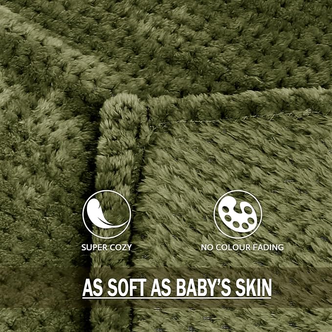 Exclusivo Mezcla Large Waffle Fleece Throw Blanket - Image 6