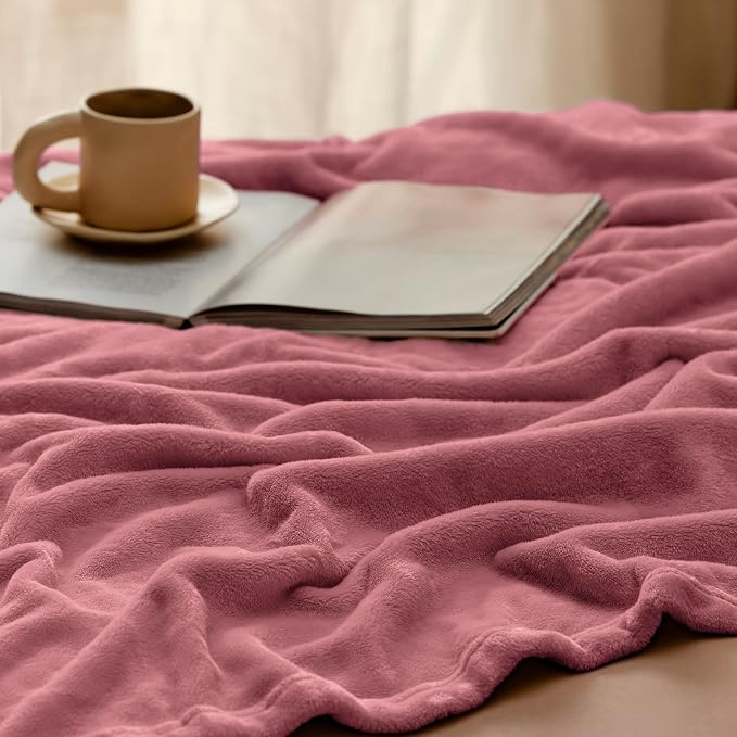 Bedsure GentleSoft Fleece Blankets Twin Size Dusty Rose - Image 5