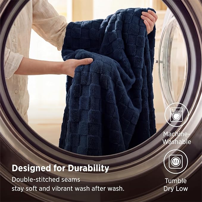 Bedsure GentleSoft Blankets Queen Size - Image 6