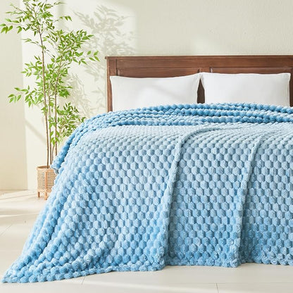 NEWCOSPLAY Fleece Clouds Cozy King Blanket - Image 2
