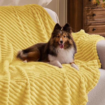 BEDELITE 3D Ribbed Light Yellow Fleece Throw Blanket - Image 3