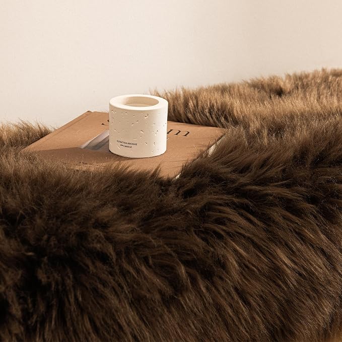 Ashler Faux Fur Rug - Image 4