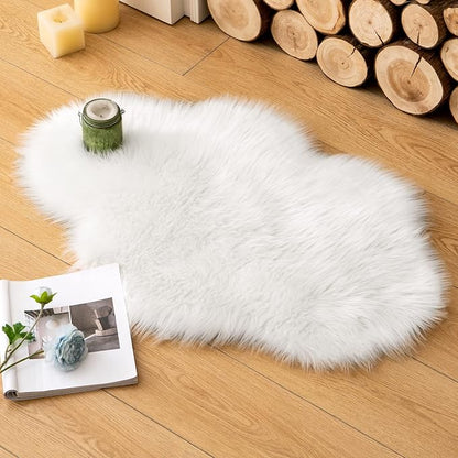MIULEE Fluffy Area Rug 2'x3' Cloud Faux Fur Sheepskin Rug by MIULEE