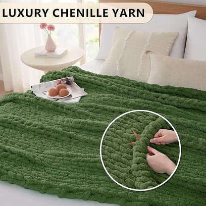 L'AGRATY Chunky Knit Throw Blanket - Image 3