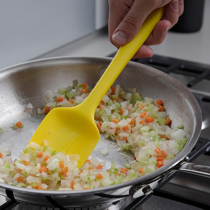 GIR: Get It Right Silicone Spatula Spoonula - 11-Inch Black - Heat-Resistant to 425°F & Flexible Edge for Scraping & Scooping - Dishwasher Safe & Nonstick Cookware Friendly