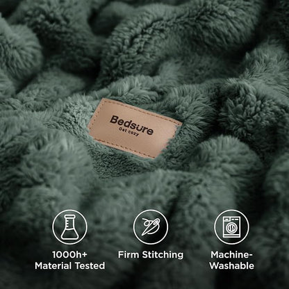 Bedsure 3D Fleece Bubble Blanket - Image 5