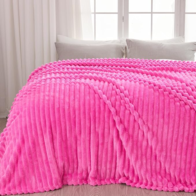 NEWCOSPLAY Fleece Ribbed Cozy Throw Blanket - Image 9