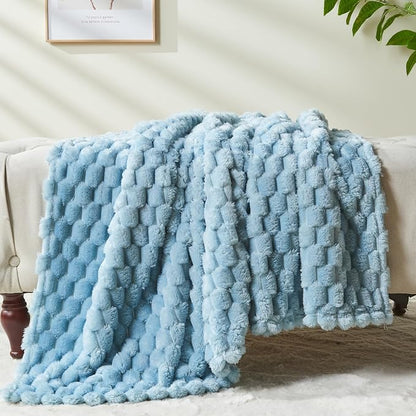 NEWCOSPLAY Fleece Clouds Cozy King Blanket - Image 9