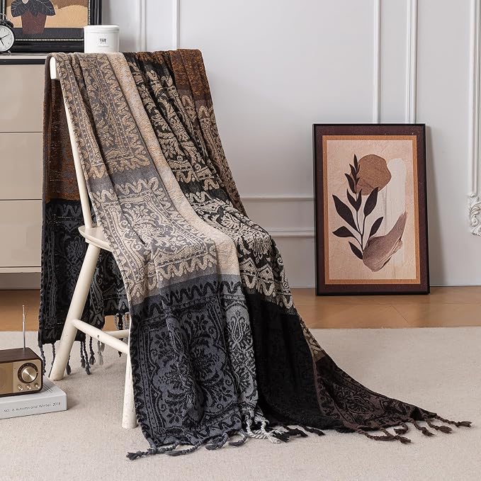 Boho Throw Blanket, Chenille Jacquard Tassels Throw Blankets - Image 9