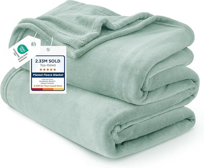 Bedsure GentleSoft Fleece Bed Blankets Full Size Sage Green by Unknown
