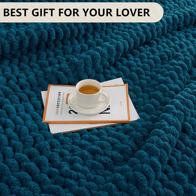 L'AGRATY Chunky Knit Throw Blanket - Image 6