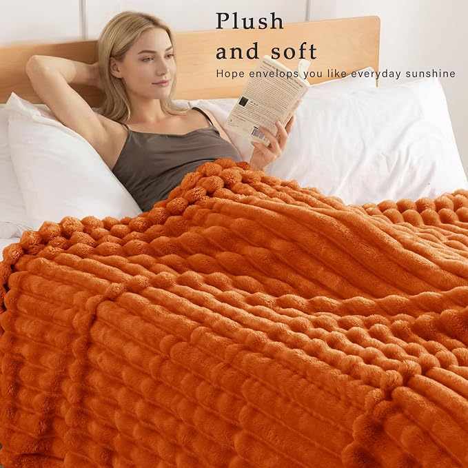 Exclusivo Mezcla Striped Fleece Throw Blanket - Image 2