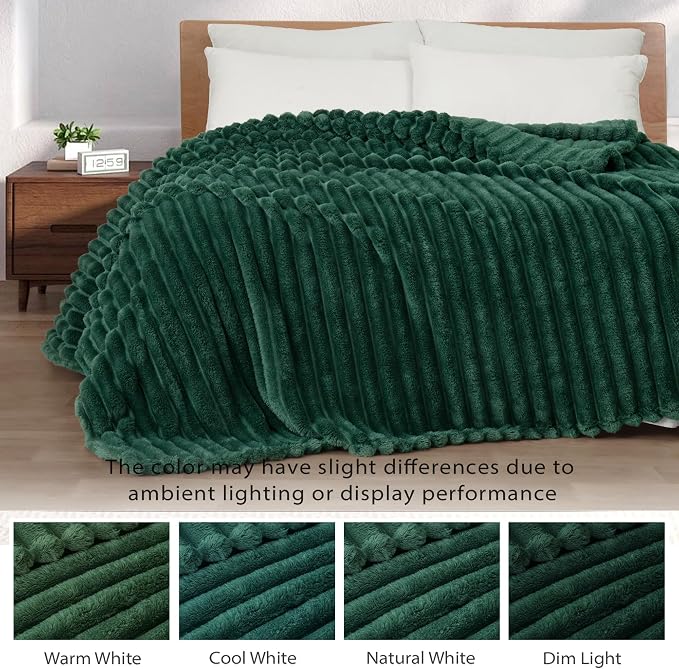 Exclusivo Mezcla Striped Queen Size Fleece Blanket - Image 3
