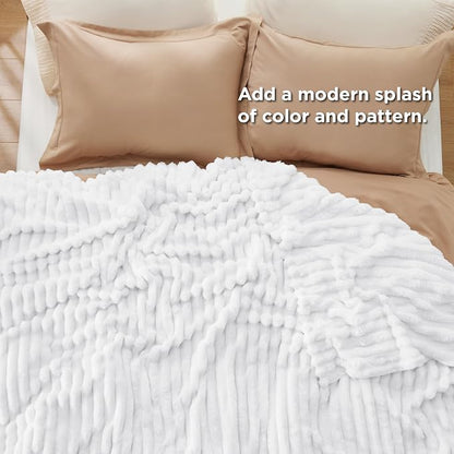 Bedsure Full Size Fleece Blankets - Image 5