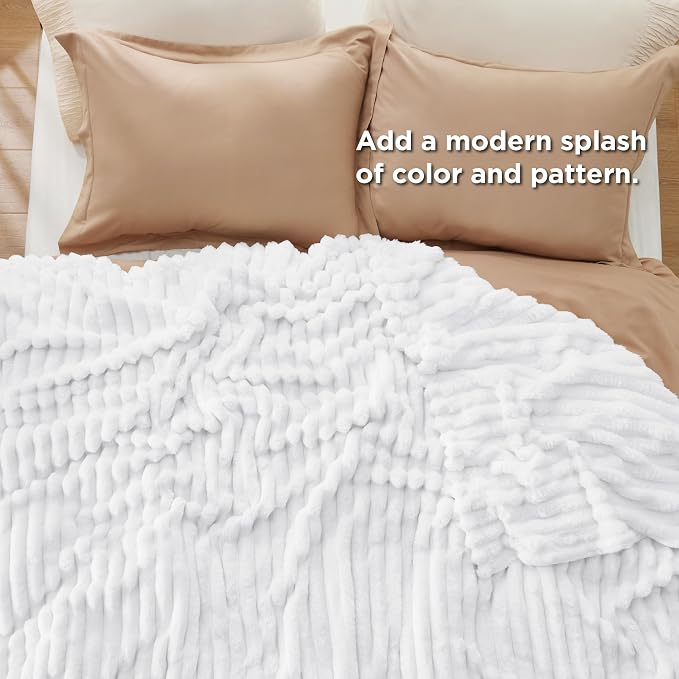 Bedsure Soft Queen Size Blanket - Image 6
