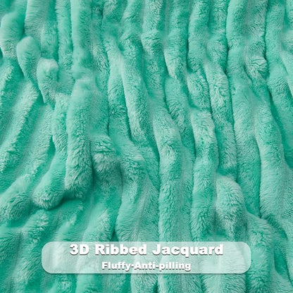 NEWCOSPLAY Fleece Ribbed Cozy Queen Blanket - Image 5