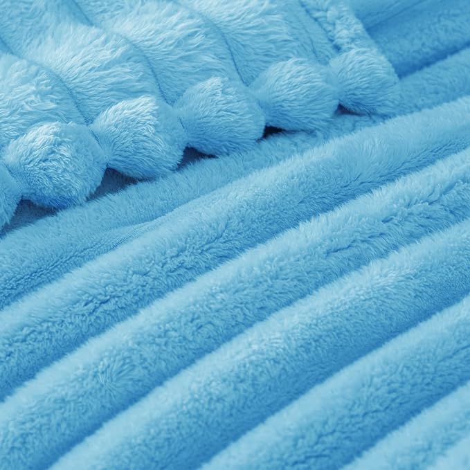 Exclusivo Mezcla Striped Twin Size Fleece Blanket - Image 4