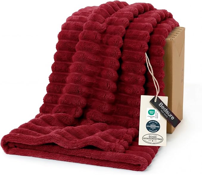 Bedsure Soft Red Throw Blanket for Couch Decor Gifts 50"x60" | Birthday Gifts by Unknown
