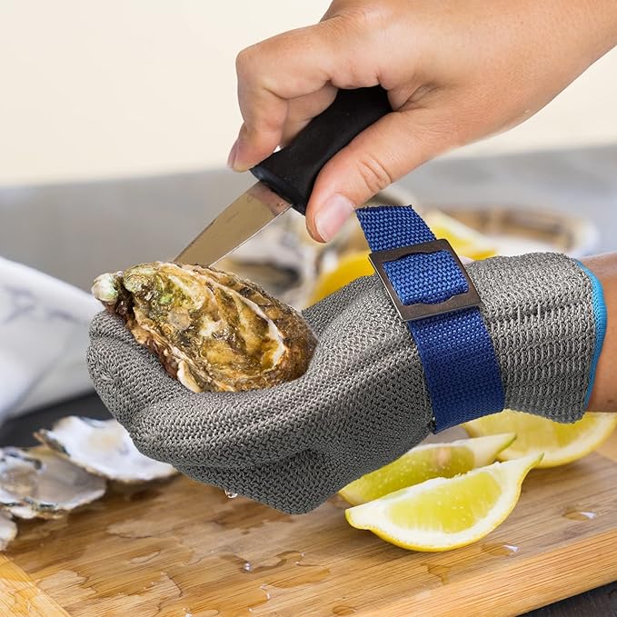 Schwer ANSI A9 Cut Resistant Glove, Food Grade Stainless Steel wire Mesh Metal Gloves, Knife Cutting Gloves for kitchen Mandoline Slicing Butcher Meat Cutting Oyster Shucking Fish Fillet（M, 1 PCS）
