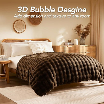 L'AGRATY Faux Rabbit Fur Throw Blanket - Image 2