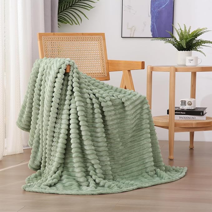 Sage Green Fleece Throw Blanket 60”×80” by linecooo
