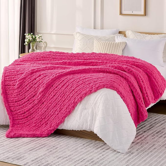 L'AGRATY Chunky Knit Throw Blanket by LAGRATY