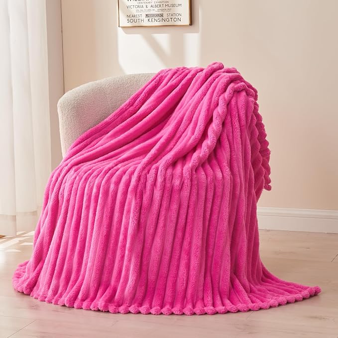 NEWCOSPLAY Fleece Ribbed Cozy King Blanket - Image 9