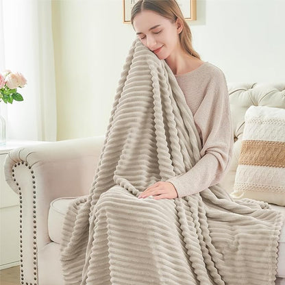 BEDELITE 3D Ribbed Jacquard Linen Full Size Blankes - Image 2