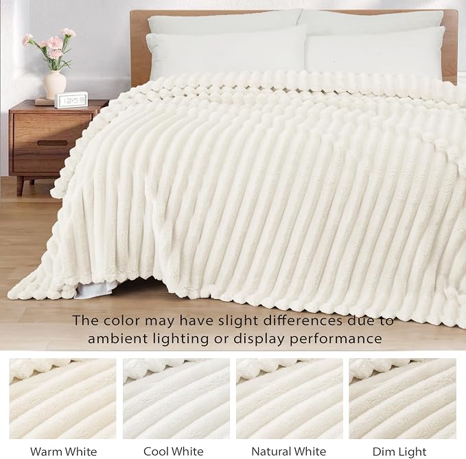 Exclusivo Mezcla Striped King Size Fleece Blanket - Image 3
