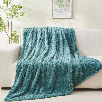 NEWCOSPLAY Fleece Clouds Cozy Throw Blanket - Image 7