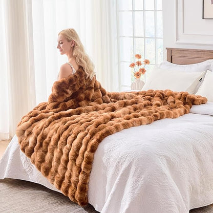 BENVWE Faux Fur Throw Blanket for Couch Bed - Image 6