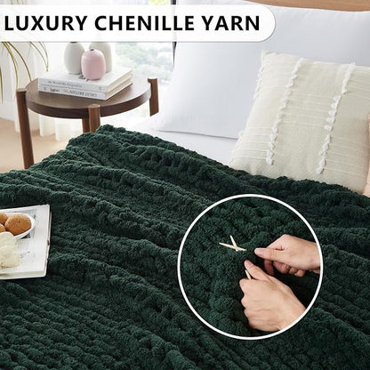 L'AGRATY Chunky Knit Throw Blanket - Image 3
