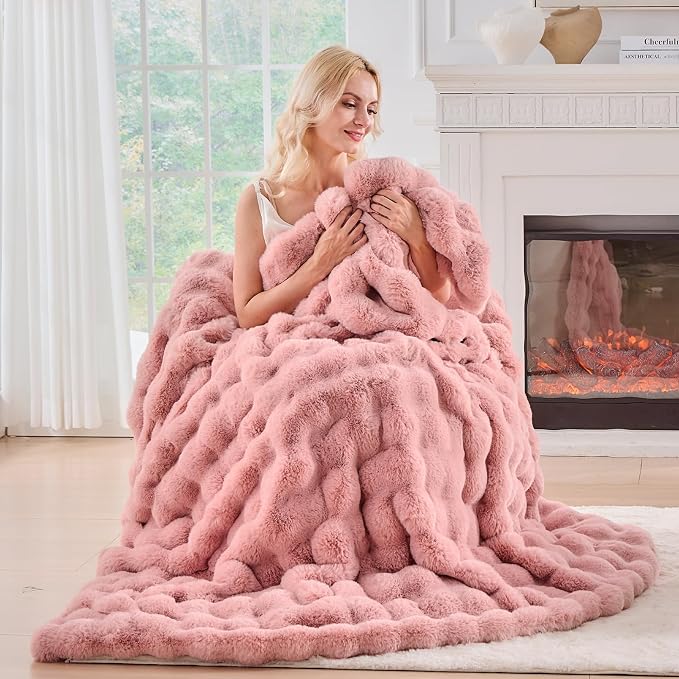BENVWE Faux Fur Throw Blanket for Couch Bed - Image 8