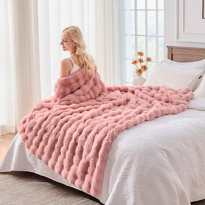 BENVWE Faux Fur Throw Blanket for Couch Bed - Image 4
