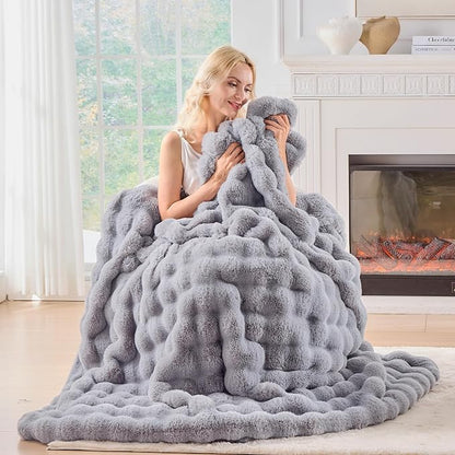 BENVWE Fluffy Faux Fur Throw Blanket - Image 5