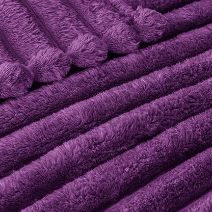 Exclusivo Mezcla Striped Fleece Throw Blanket - Image 4