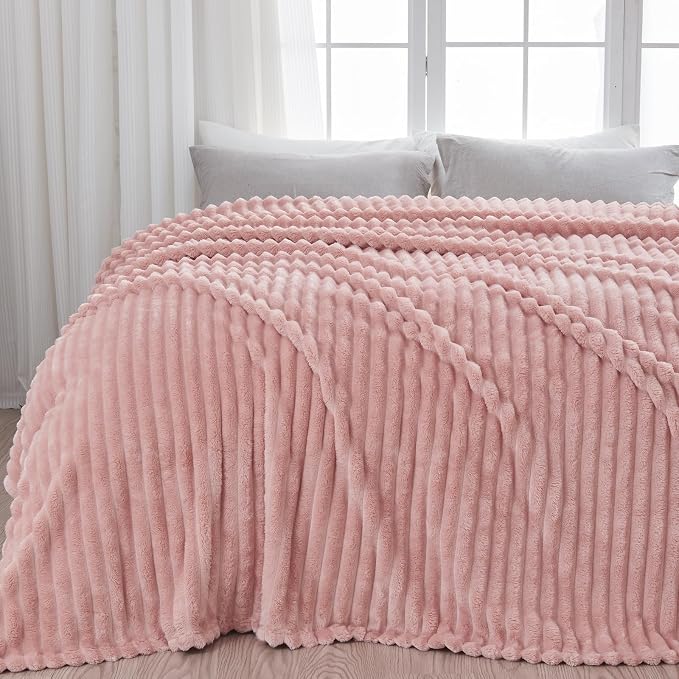 NEWCOSPLAY Fleece Ribbed Cozy King Blanket by NEWCOSPLAY