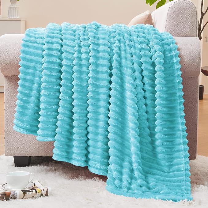 BEDELITE 3D Ribbed Light Blue Fleece Throw Blanket by BEDELITE