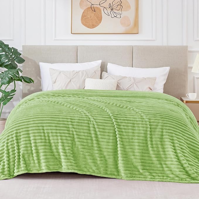 BEDELITE 3D Ribbed Jacquard Green King Size Blankets - Image 2
