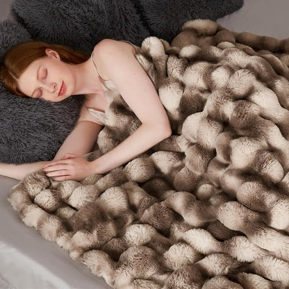 Luxury 1000GSM Rabbit Faux Fur Blanket, Super Heavy Warm Cozy Brown Blankets - Image 3