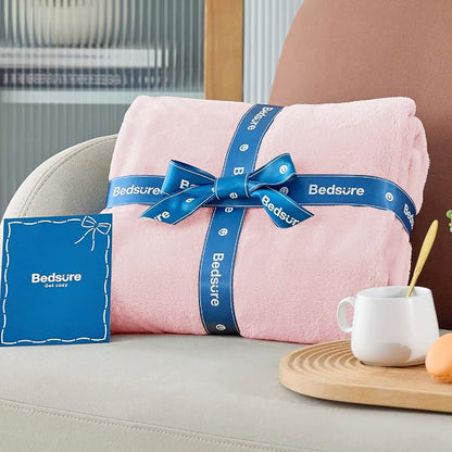 Bedsure GentleSoft Pink Fleece Blanket - Image 6