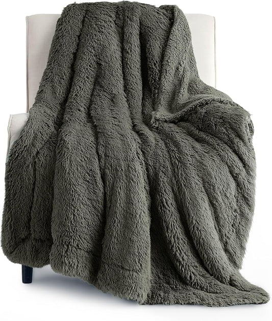 Bedsure GentleSoft Fuzzy Sherpa Faux Fur Twin Blanket Olive Green Cozy Gifts by Unknown