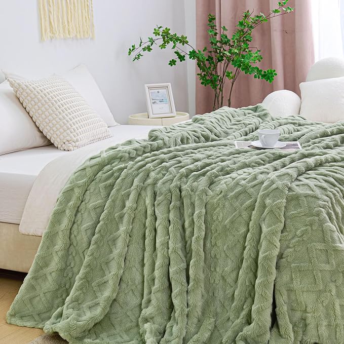 Aganear Fleece Throw Blanket for Couch Sofa 50"x60" Sage Green | Lightweight - Image 3