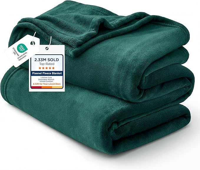 Bedsure GentleSoft Fleece Blankets Queen Size Emerald Green by Unknown