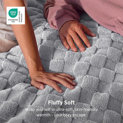 Bedsure GentleSoft Blankets Queen Size - Image 2