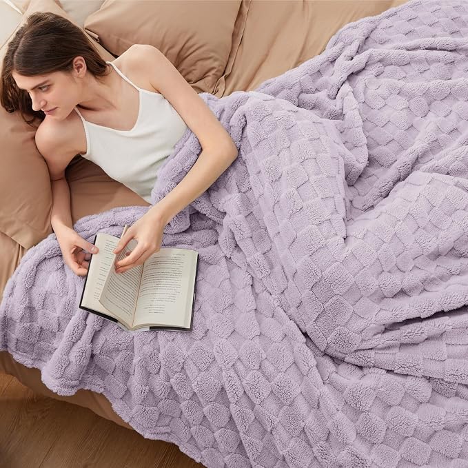 Bedsure GentleSoft Blankets Queen Size - Image 2